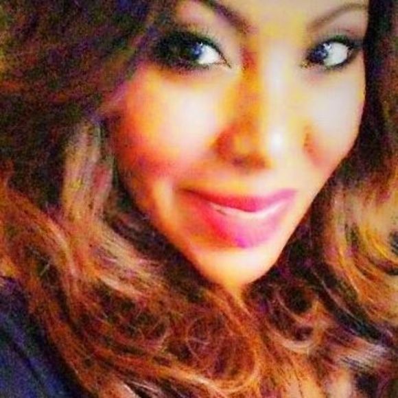 Profile Picture of Sonia Percle (@christynhaivyn) on Poshmark