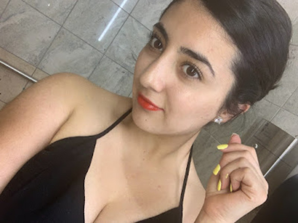 Profile Picture of Daniela Serna saldivar (@danielaserna518) on Poshmark