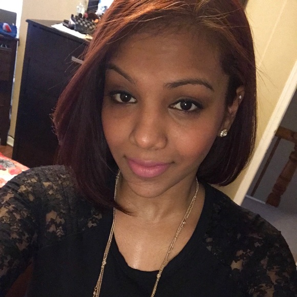 Profile Picture of Annetta Ramtahal (@ramtahal1988) on Poshmark