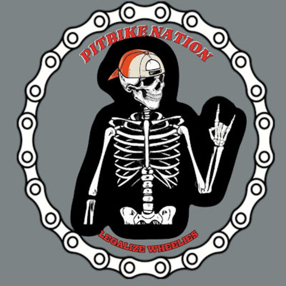 Profile Picture of Bradyn Essenlohr (@bradyn425) on Poshmark