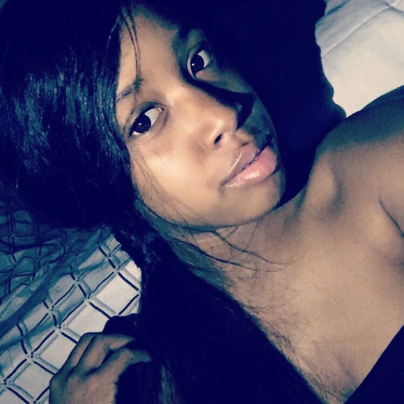 Profile Picture of Sanyah Littlejohn (@sanyah215) on Poshmark