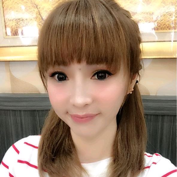 Profile Picture of tinaalmo (@tinaalmo) on Tiktok