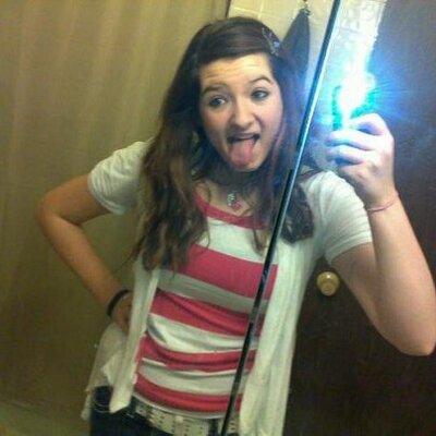 Profile Picture of Bailey Jo Ridgway (@flower101111) on Twitter