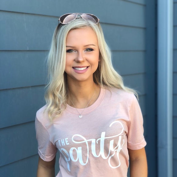 Valentyna Dunayska - Poshmark Profile Picture of Valentyna Dunayska (@vdunayska01) on Poshmark