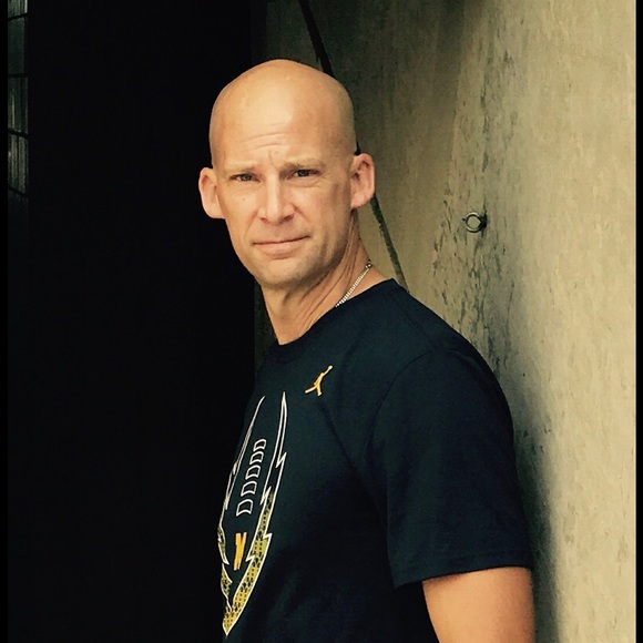 Profile Picture of Jason Nordvall (@jnord12) on Poshmark