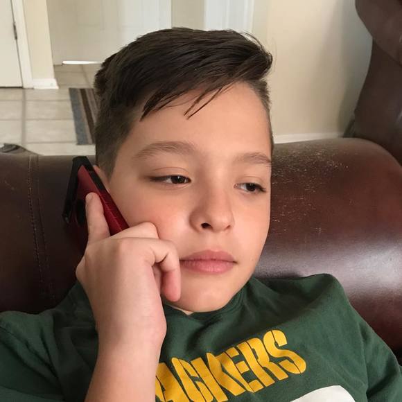 Profile Picture of Andrew Vacaru (@andrewvacaru) on Poshmark