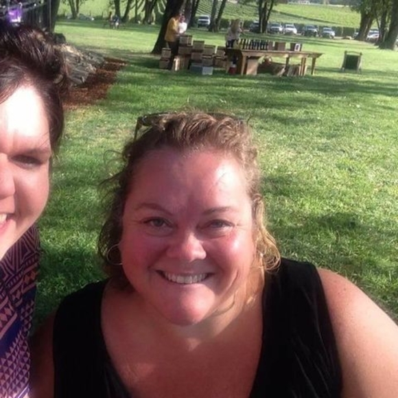 Profile Picture of Stephanie Girdlestone (@stephaniegirdle) on Poshmark