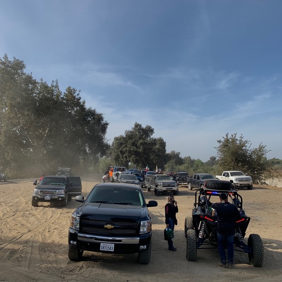 Profile Picture of Carlos Santos (@carlossantos214) on Poshmark