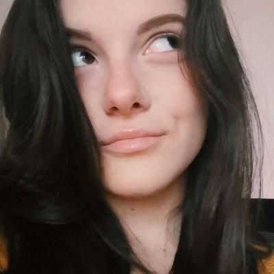 Profile Picture of Danielle Clifford (@Daniell52829583) on Twitter