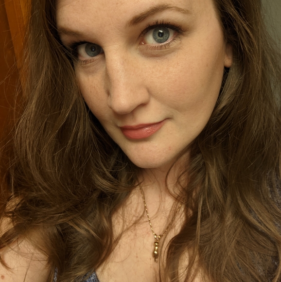 Profile Picture of Jessica Aldhizer (@beaumizzle) on Poshmark