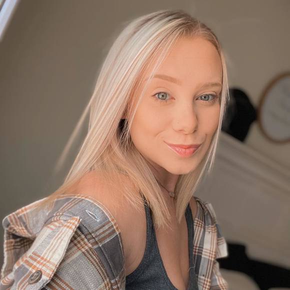 Profile Picture of Jasmine Orrison (@jasminemarieo) on Poshmark