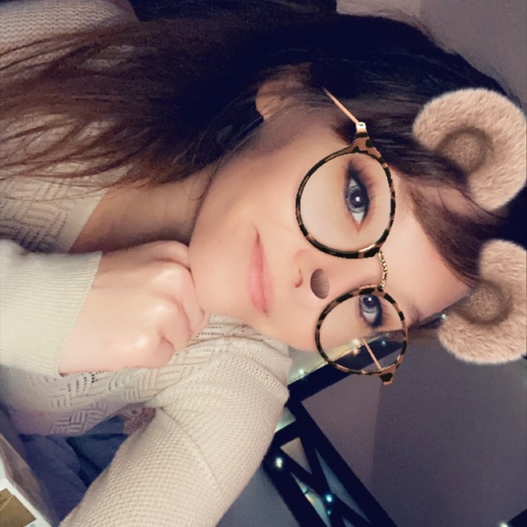 Profile Picture of Misty Oconnor (@mistynicole774) on Poshmark