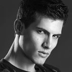 Profile Picture of Adrian Cardoso (@adriancardosooficial) on Instagram