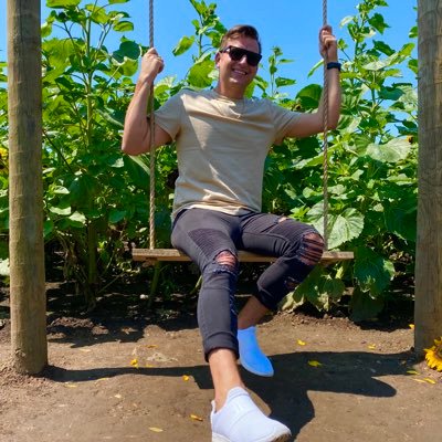 Profile Picture of Steven (@stvn_cx) on Twitter