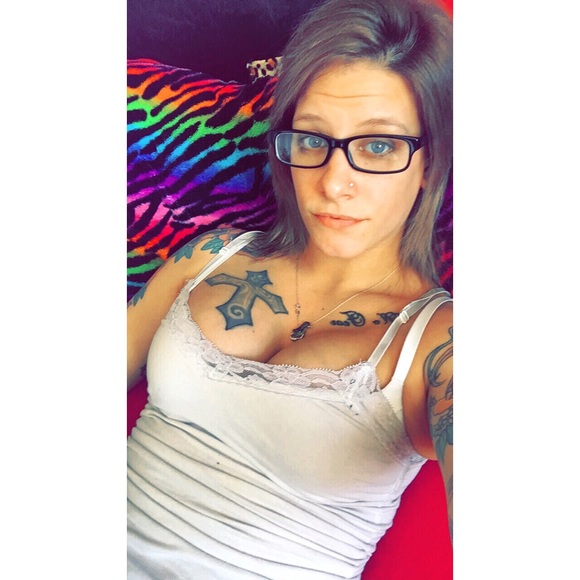 Profile Picture of Kay Schroko (@kaaitsch) on Poshmark