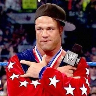 Profile Picture of Evan Kovac (@epetk) on Twitter