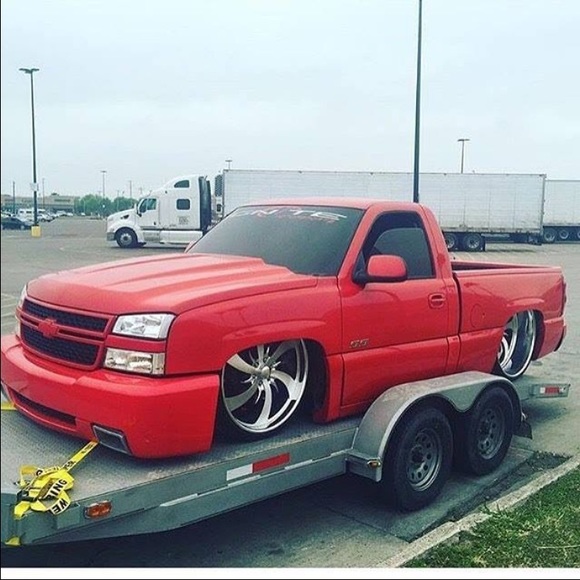 Profile Picture of Eduardo Alvarez (@eduaro) on Poshmark