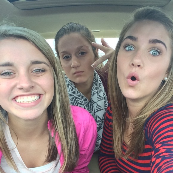 Profile Picture of Madysen Junkins (@madysenj) on Poshmark