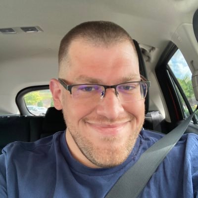 Profile Picture of Zach Wells (@zwells27) on Twitter
