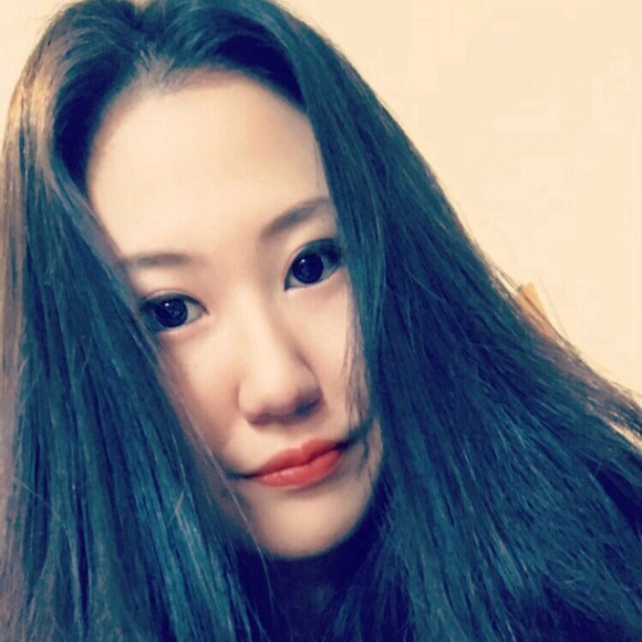 Profile Picture of Jennifer Kang (@jenniferx789) on Poshmark