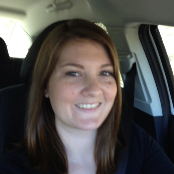 Profile Picture of Ashlee Hicks (@hicks2613) on Poshmark