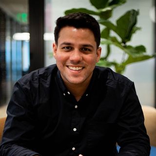 Profile Picture of Jonathan Rosa (@jonathanlrosa) on Instagram