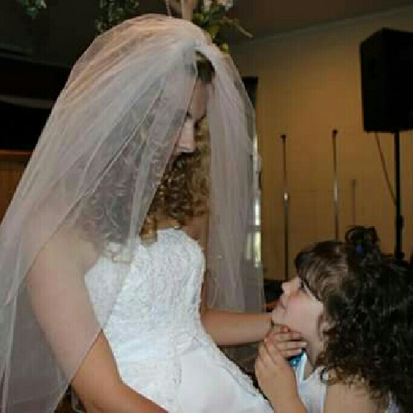 Profile Picture of Ashley Flaherty (@ashleynicole117) on Poshmark