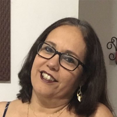 Profile Picture of Alice Arruda (@alicerebelo) on Twitter