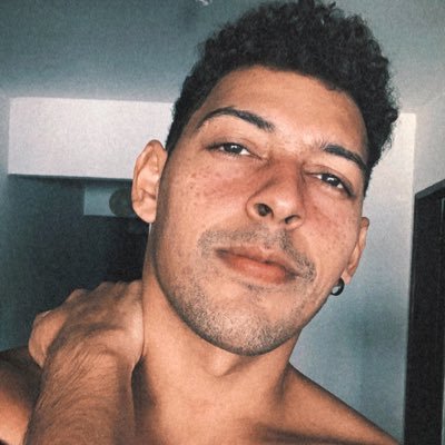 Profile Picture of Richardison Silva (@ric_evan) on Twitter