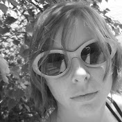 Profile Picture of Rebecca Boston (@craftychic37) on Youtube