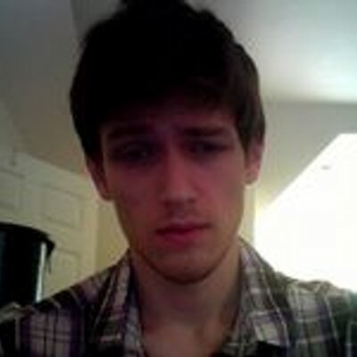 Profile Picture of Devin Paredes (@Dinah_sneg) on Twitter