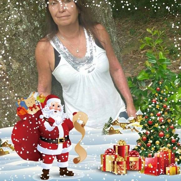 Profile Picture of Iris Fleming (@hdenise559) on Poshmark