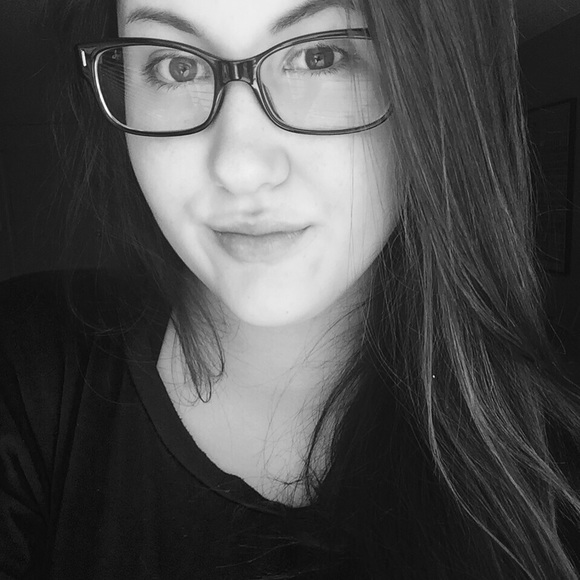 Profile Picture of Morgan Mckeel (@morganmckeel) on Poshmark