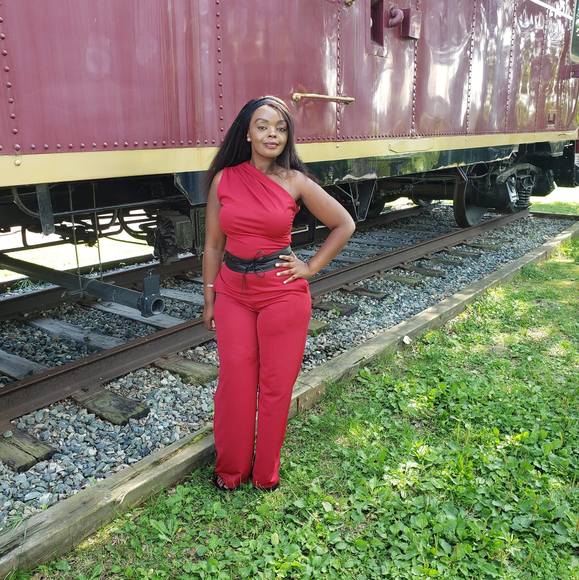 Profile Picture of Jennifer Gitahi (@jennywacu) on Poshmark