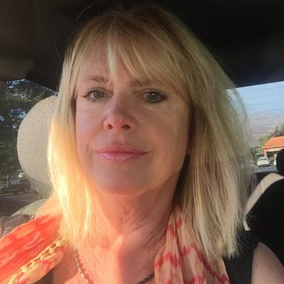 Profile Picture of Lisa Knust (@lisa_knust) on Twitter
