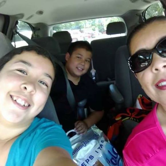 Profile Picture of Nancy Licon (@fizzy6969) on Poshmark