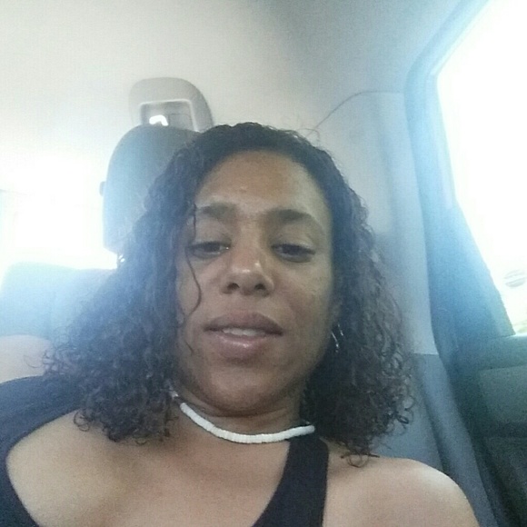 Profile Picture of Toshi Pope (@tiggerp70) on Poshmark