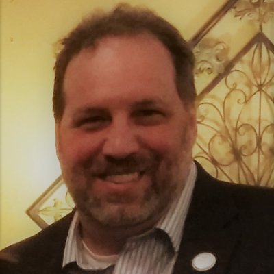 Profile Picture of Michael VanDyke (@VanDykeonline) on Twitter