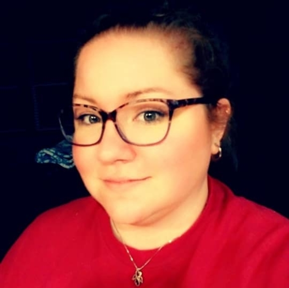 Profile Picture of Sarah Schoon-coker (@mizcoker) on Poshmark