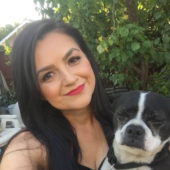 Profile Picture of Celina Aguirre (@celina196809) on Poshmark