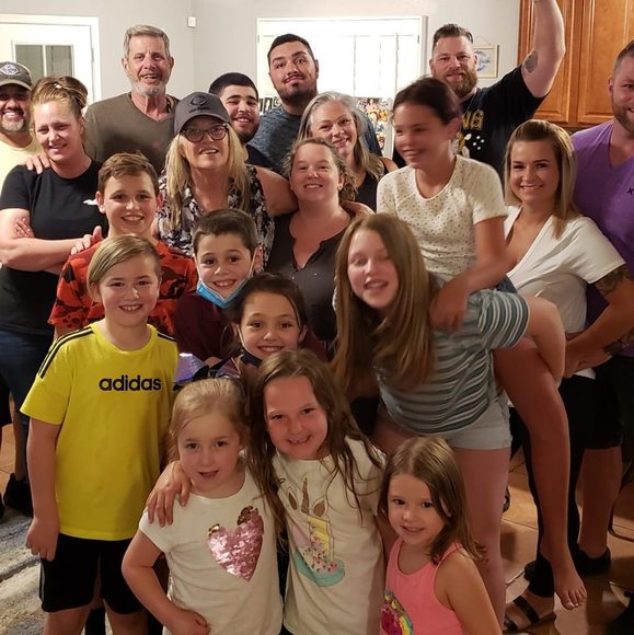 Profile Picture of Adam Zionts (@adamzionts) on Poshmark