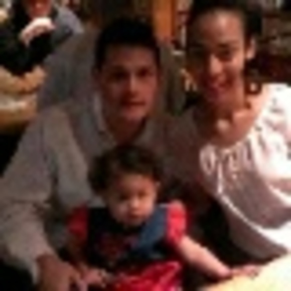 Profile Picture of Raquel Parramore (@raquelove) on Poshmark