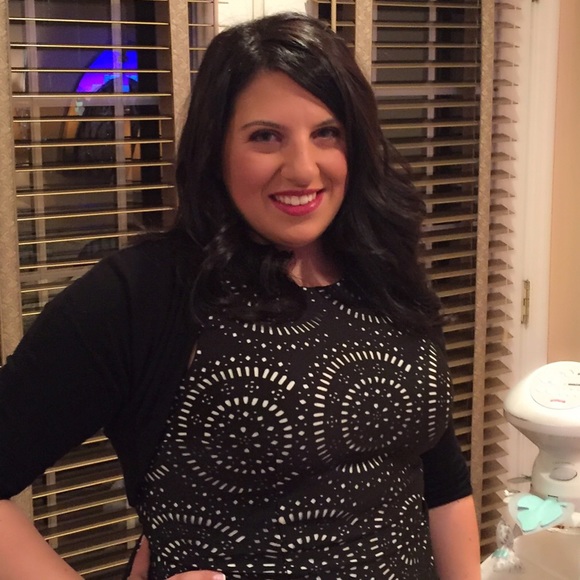 Profile Picture of Jennifer Crinion (@jcrinion) on Poshmark