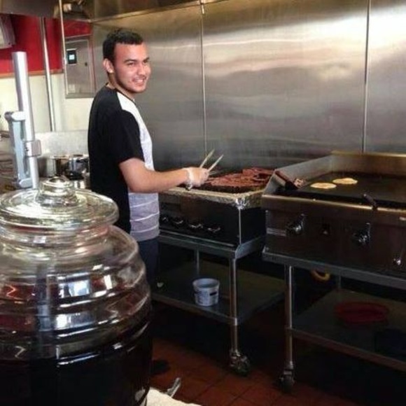 Profile Picture of Gregorio Cardenaz (@g_cardenaz) on Poshmark