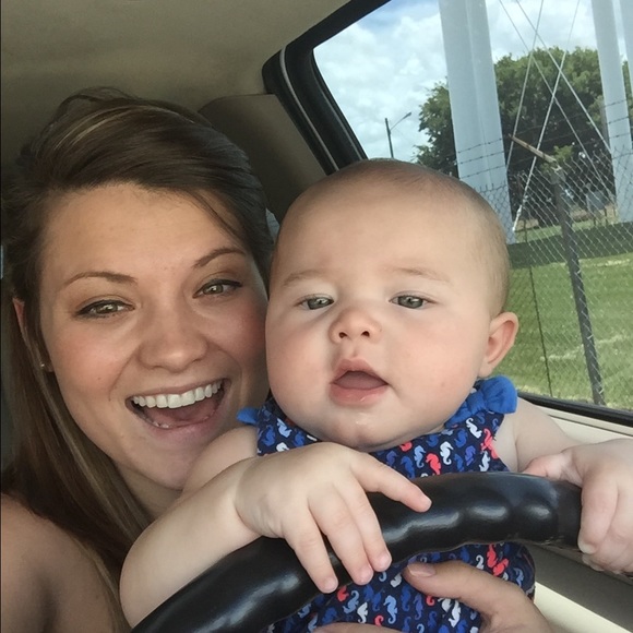 Profile Picture of Jessica Parsons (@jdavis7642) on Poshmark