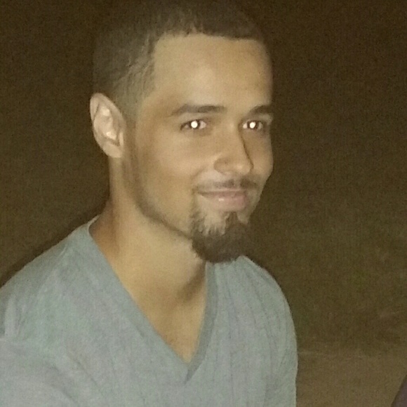 Profile Picture of Harold Harrison-oakleaf (@harold20) on Poshmark