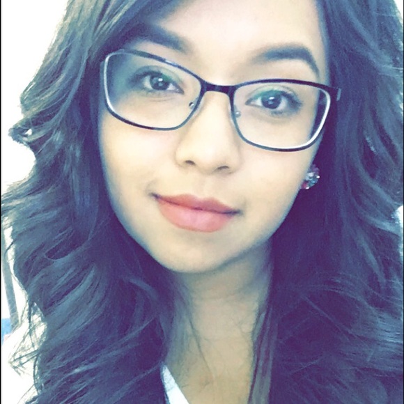 Profile Picture of Astrid Ortiz (@astrodjacky21) on Poshmark