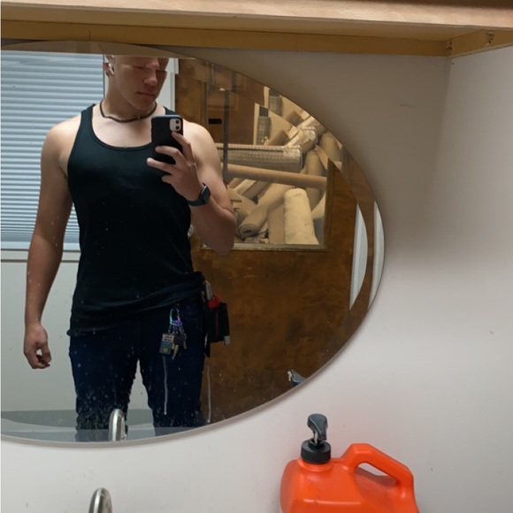Profile Picture of Gavin Allen (@gavinallen261) on Poshmark