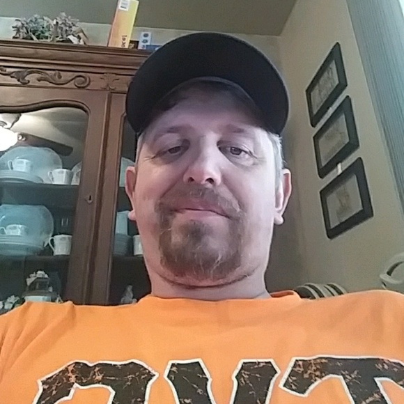 Profile Picture of David Schaber (@dschaber) on Poshmark