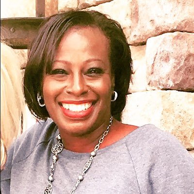Profile Picture of Cassandra Bering (@cassiebering) on Twitter